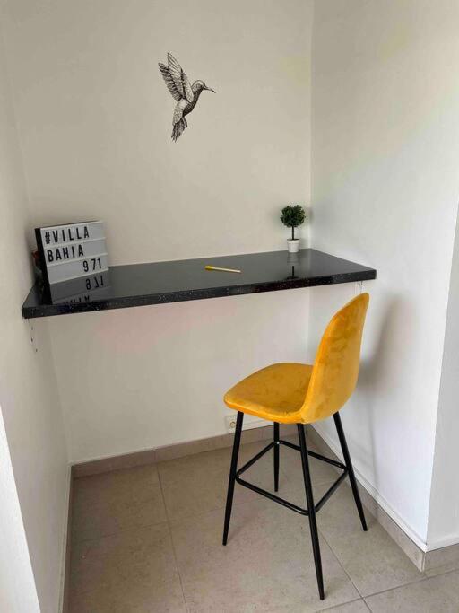 Villa Bahia - Appt F3 Vue Mer Et Montagne Baillif Exteriör bild