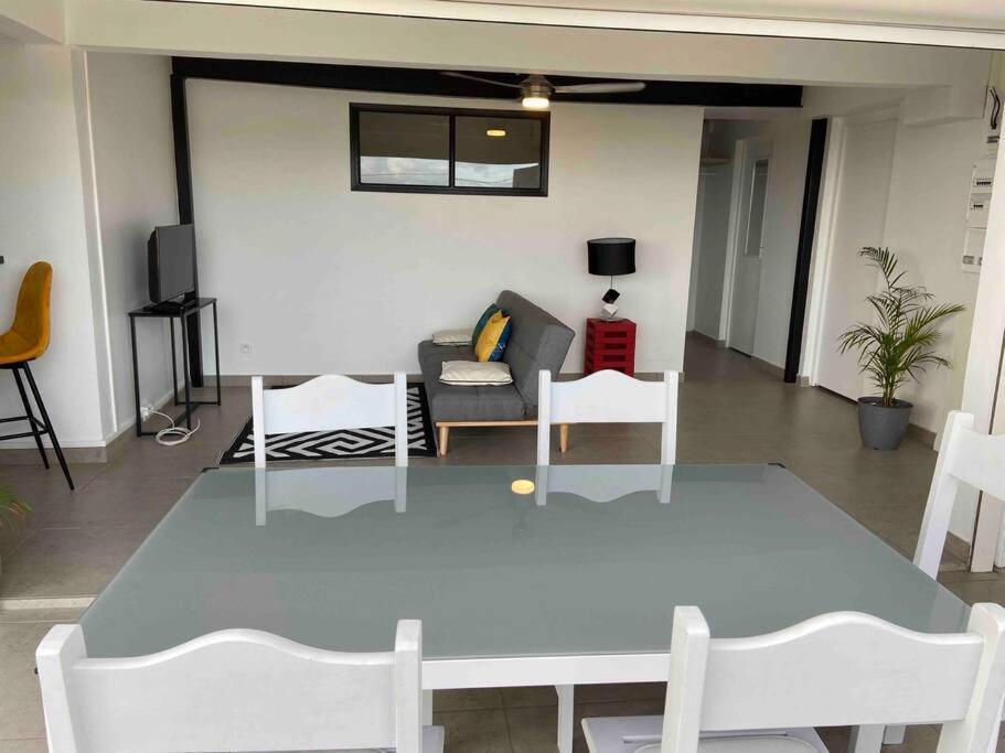 Villa Bahia - Appt F3 Vue Mer Et Montagne Baillif Exteriör bild